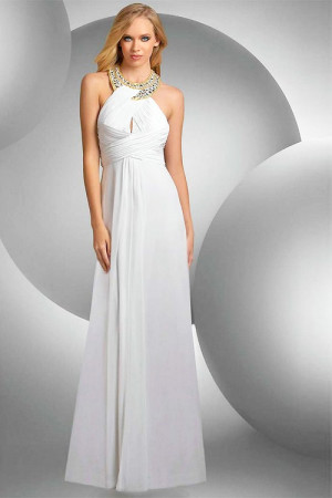 Длинное белое вечернее платье